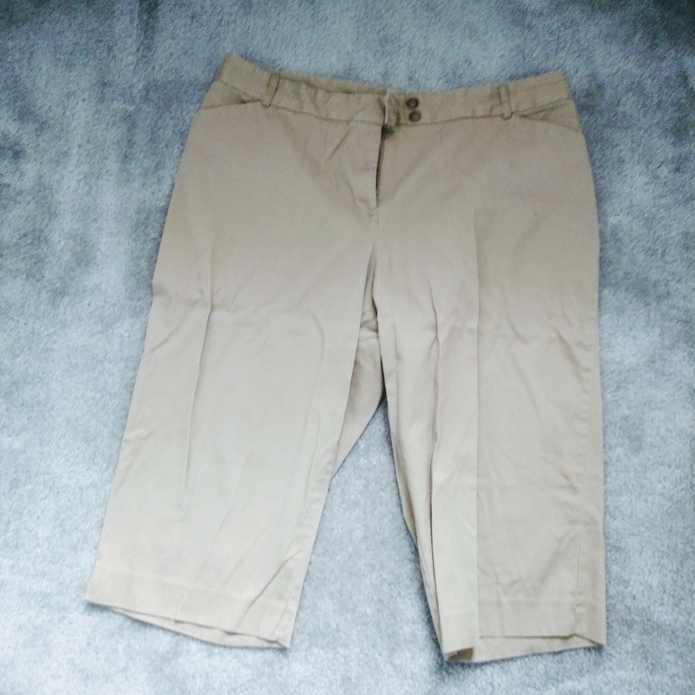 Capri Pants